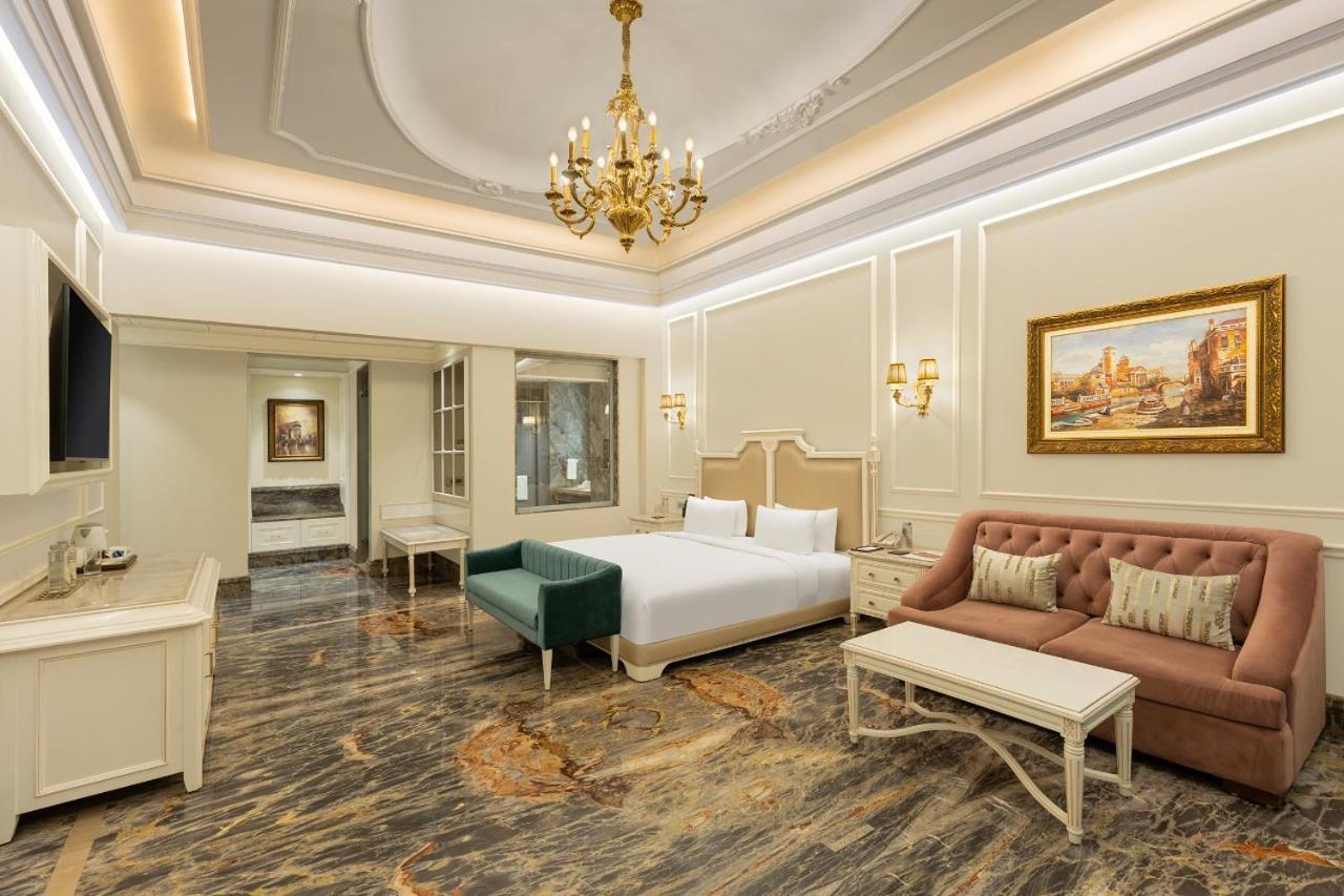 Hotel Hillock אחמדאבאד מראה חיצוני תמונה