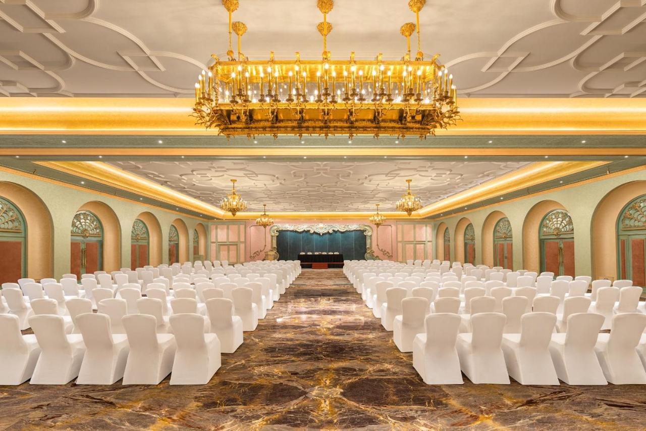 Hotel Hillock אחמדאבאד מראה חיצוני תמונה