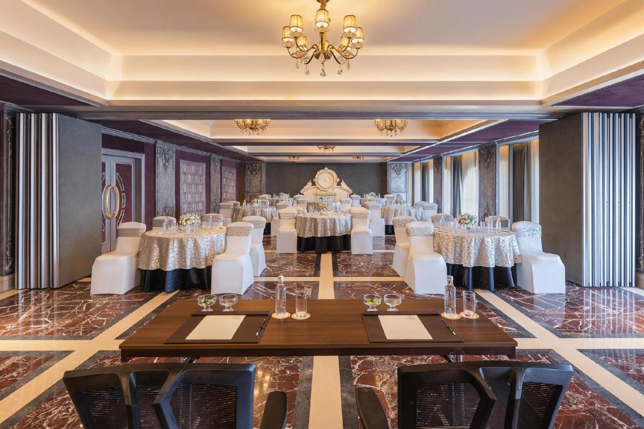 Hotel Hillock אחמדאבאד מראה חיצוני תמונה
