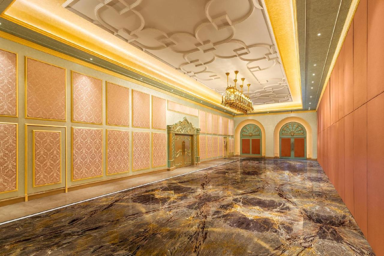 Hotel Hillock אחמדאבאד מראה חיצוני תמונה