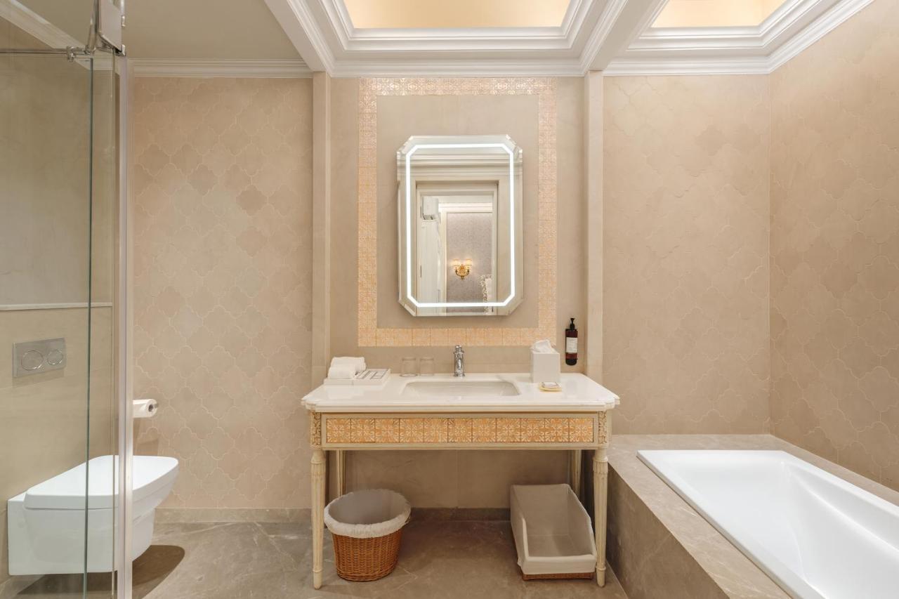 Hotel Hillock אחמדאבאד מראה חיצוני תמונה